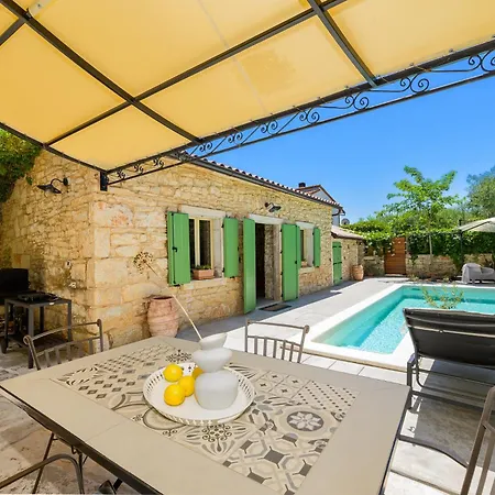 别墅 Eglis By Istrialux