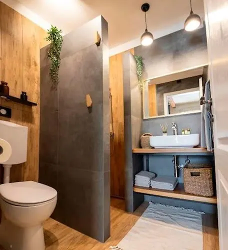 Eglis By Istrialux *