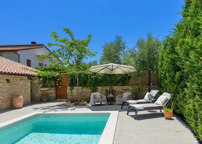 Eglis By Istrialux Galižana